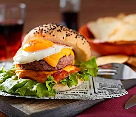 Les aliments à éviter pour une peau saine